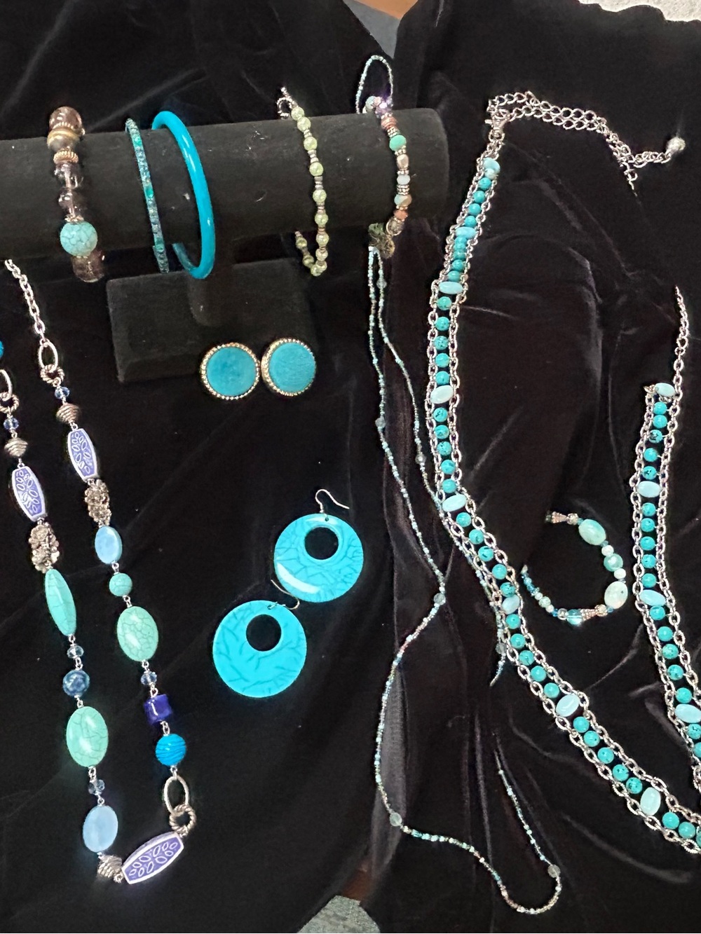 Turquoise Statement Necklace & Earrings Set - Women's Fashion Jewelry